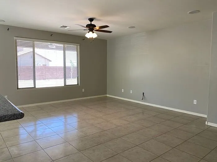 3411 W Tailfeather Dr — Photo 15