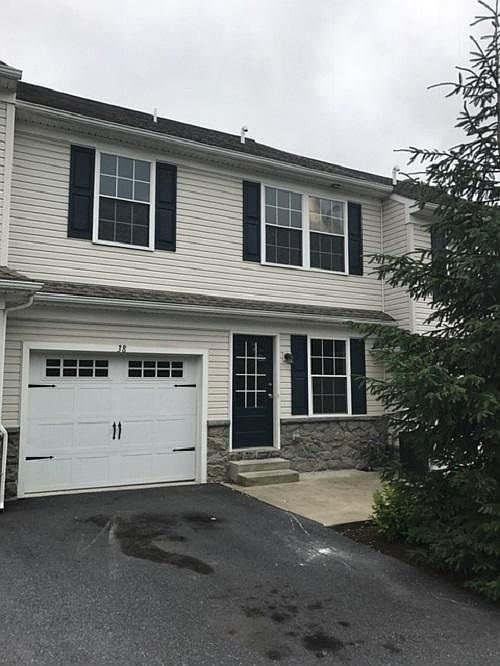 2nd image of 38 Bradford Dr