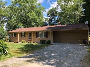 400 E Metz, Columbiana, OH 44408