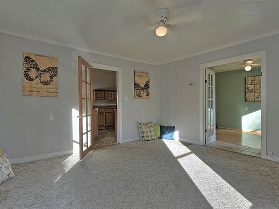 4th image of 1221 E Dalton Ave
