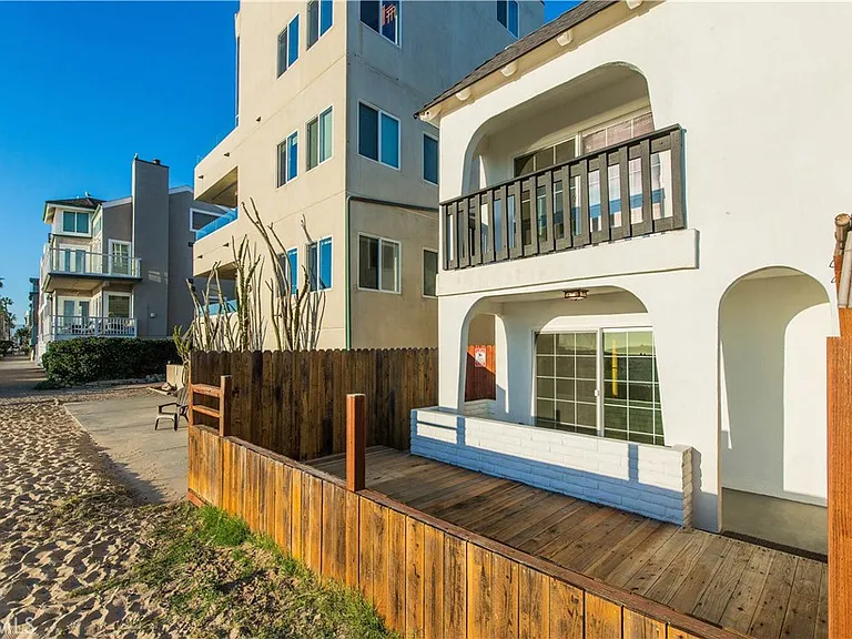 3407 Ocean Ave #B — Photo 3
