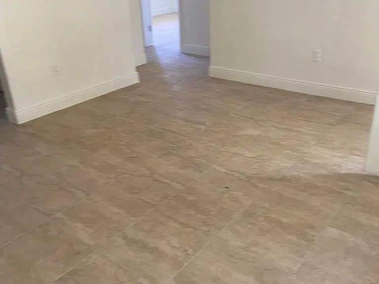 1421 NE 148th St #2-G — Photo 3