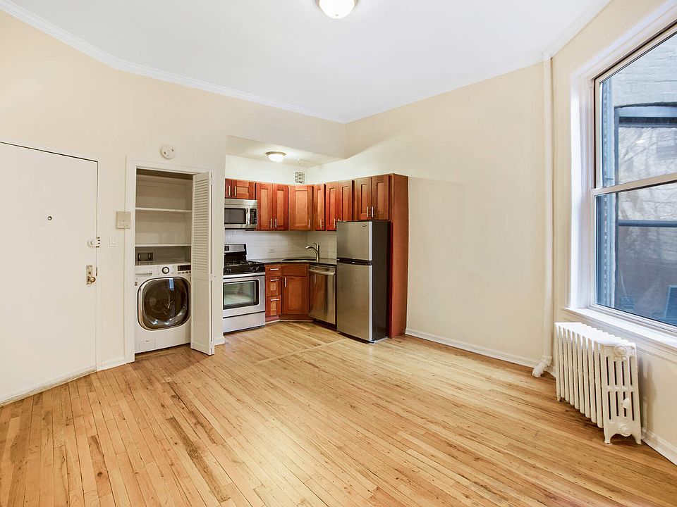 1st image of 155 Garfield Pl APT 1C