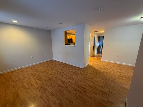 224 Lucas Pond Rd #B