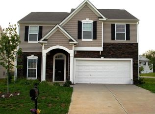 1402 Moss Creek Dr, Harrisburg, NC 28075