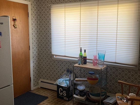 3rd image of 494 Putnam Pike APT C8