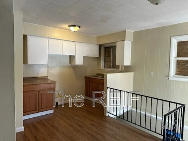 1080 E Cornell Ave — Photo 14