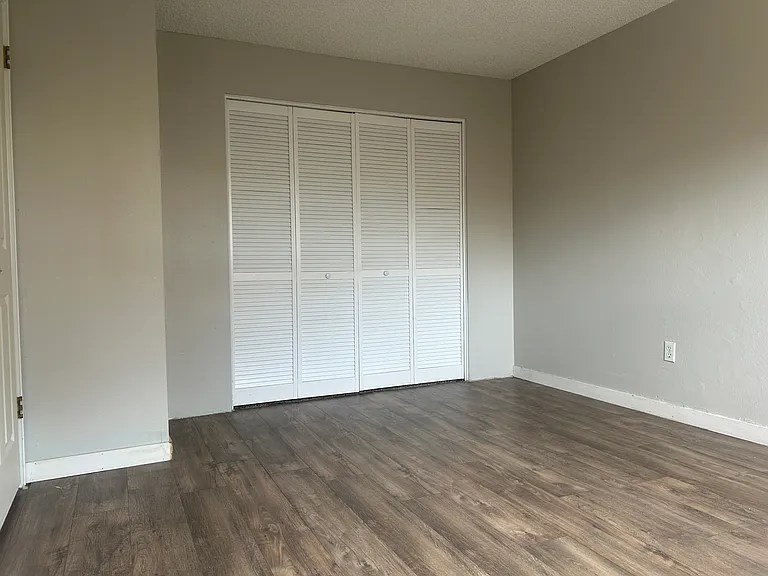 751 W Prentice Ave #303B — Photo 10