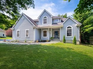 16 Exeter Cir, Beacon, NY 12508