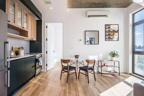 Rented by Nooklyn NYC LLC | media 72