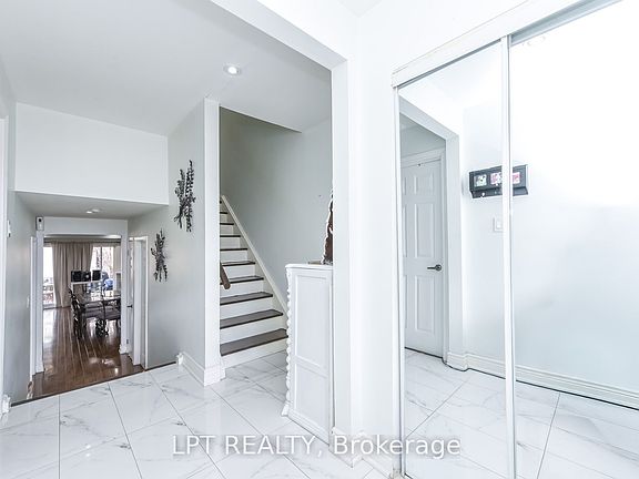 3rd image of 7101 Codlin Ave