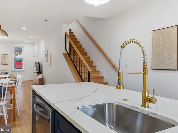 3461 Keswick Rd, Baltimore, MD 21211