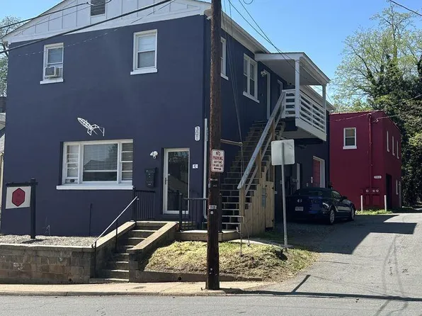 301 7th St SW, Charlottesville, VA 22903
