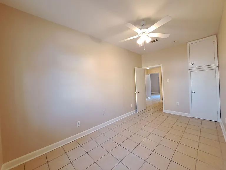 1400 Gov. Nicholls — Photo 11