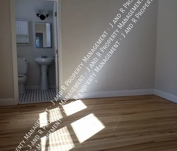 1723 I St #1 — Photo 10