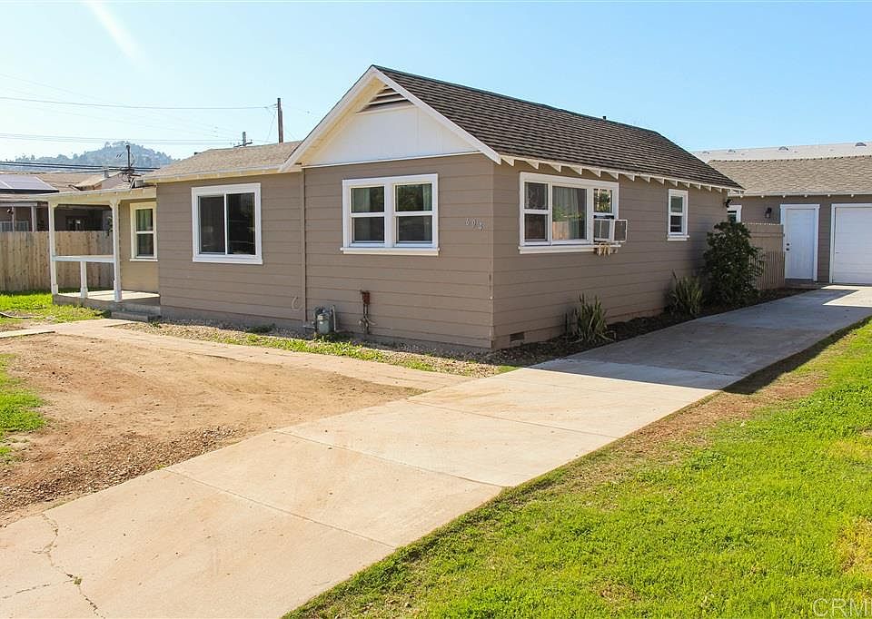 1st image of 694 Emerald Ave