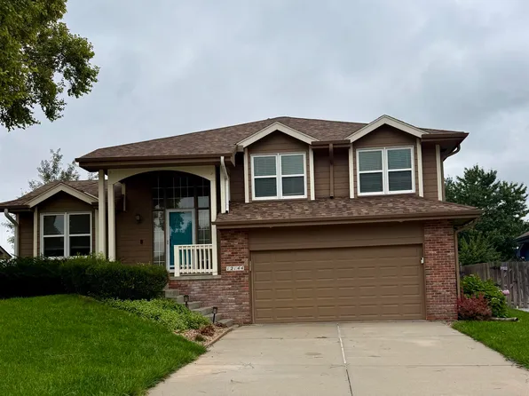 12144 S 221st St, Gretna, NE 68028