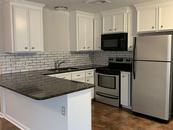 2nd image of 305 Woodruff St