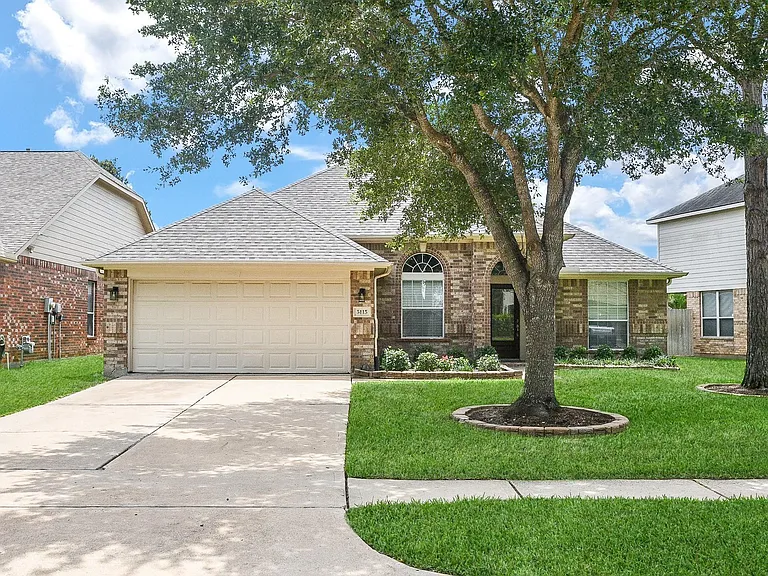 5115 Big Meadow Ln — Photo 1