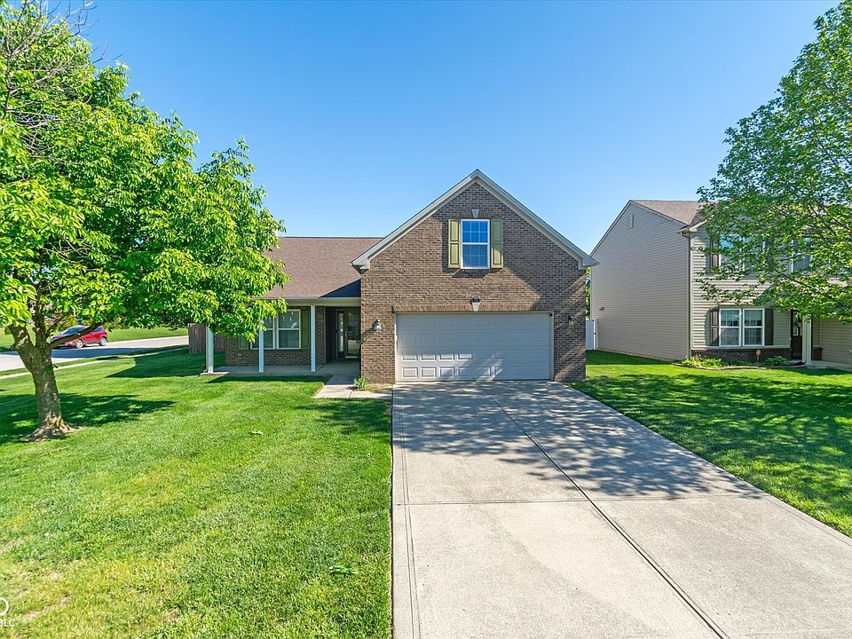 1st image of 721 Bluff Creek Dr