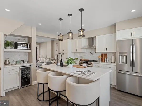 4558 Fernhill Rd, Philadelphia, PA 19144