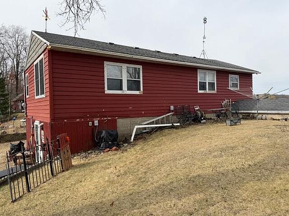 2nd image of W8690 Lake ROAD