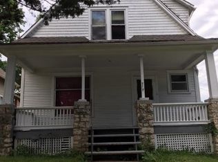 717 Spruce St, Leavenworth, KS 66048