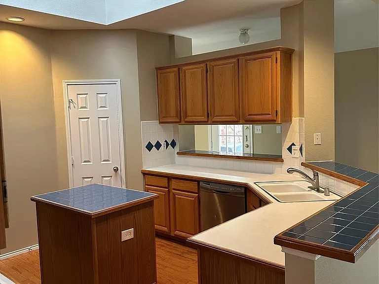 3524 Misty Meadow Dr — Photo 4