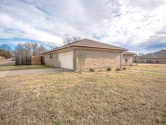 2nd image of 1407 Glenhaven Dr
