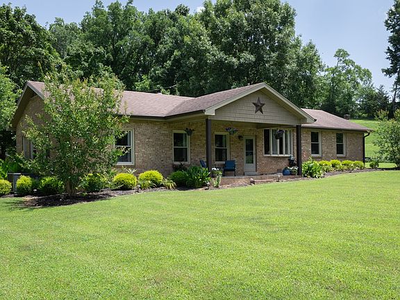 3rd image of 830 New Shackle Island Rd