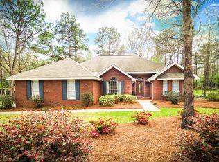 27 Rockwood Dr, Hattiesburg, MS 39402