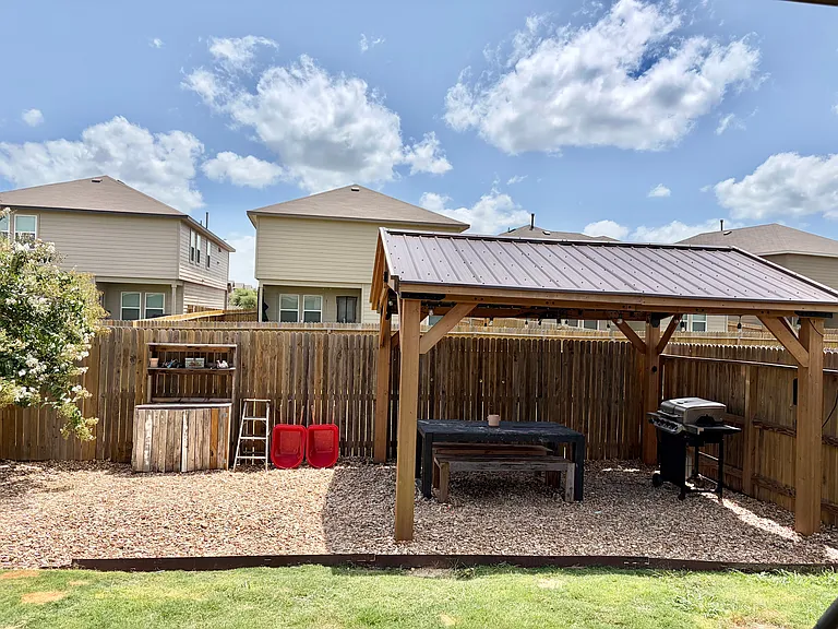 467 Pebble Creek Run — Photo 14