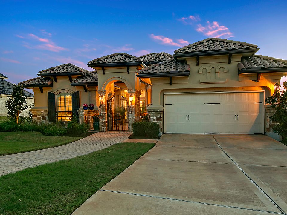 1st image of 413 Bonaire Ct