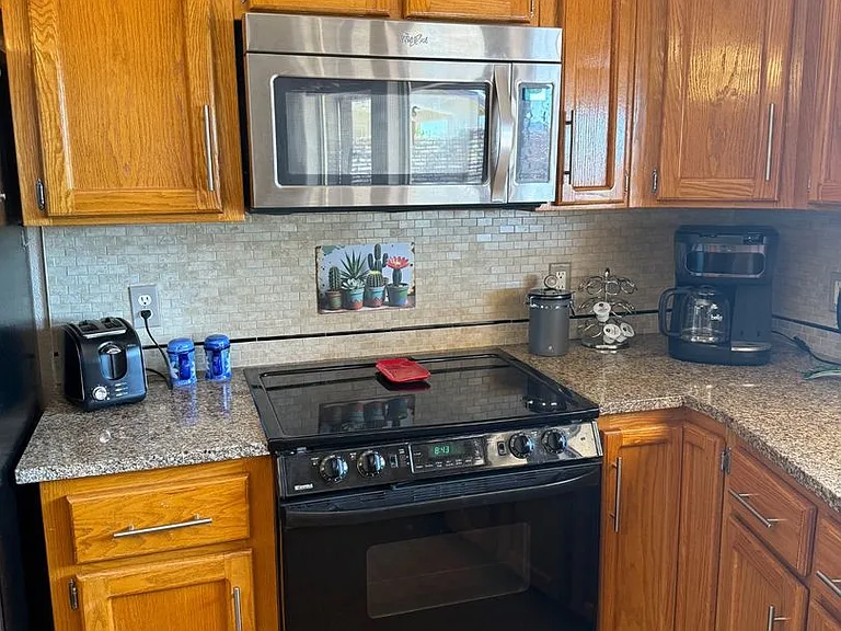 13849 S Ironwood Dr — Photo 9