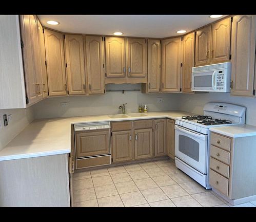 2nd image of 8454 W Castle Island Ave #2