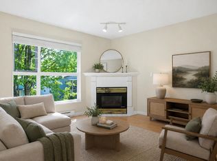 9838 Whalley Blvd #D301, Surrey, BC V3T 5S8