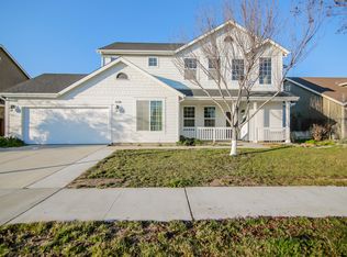 2810 Walton Ave, Sanger, CA