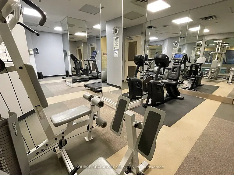 21 Hillcrest Ave #206 — Photo 8