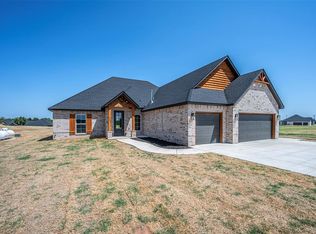 1163 Wolf Creek Dr, Blanchard, OK 73010