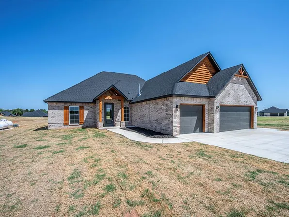 1163 Wolf Creek Dr, Blanchard, OK 73010