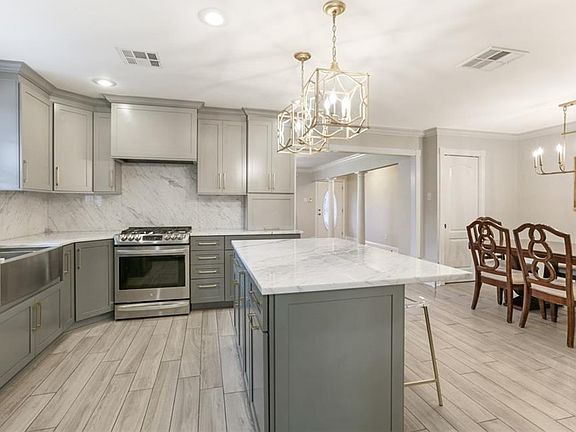 4th image of 1429 Mimosa St