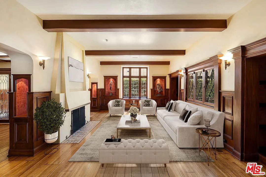4 bed, 4.5 bath, 3654 sqft, $22,000 — Photo 4