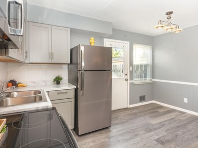 1752 Pine Tree St S APT H, Columbus, OH, 43229