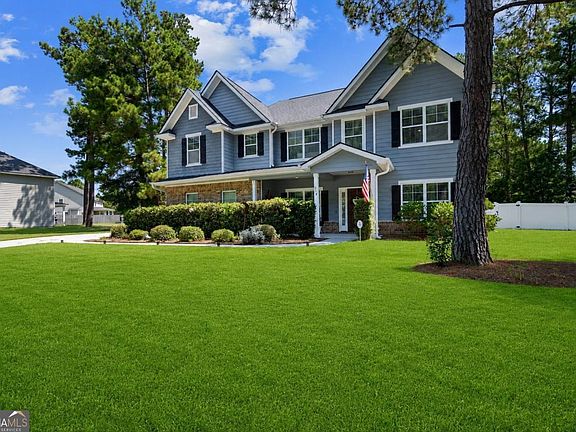 2nd image of 214 Cypress Lakes Dr