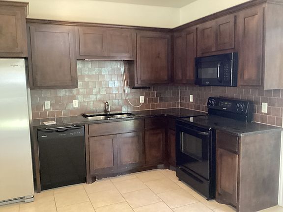 2nd image of 1601 Eagle Dr
