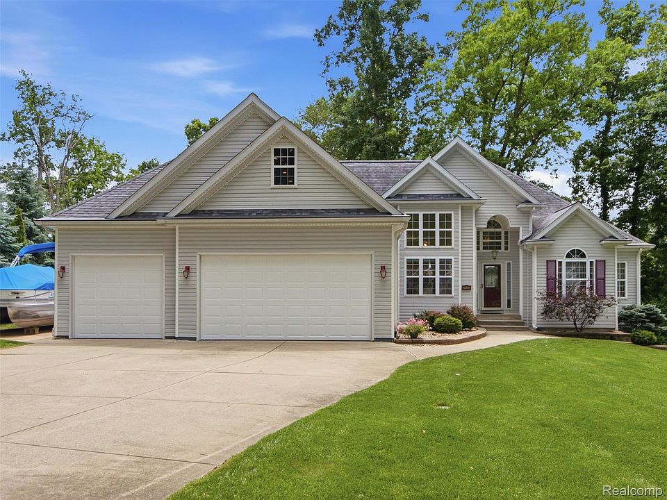 1st image of 7495 Kovacs Dr