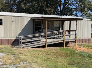 2240 Edwards Mill Rd, Hopkinsville, KY 42240