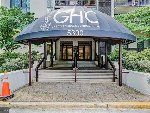 3rd image of 5300 Holmes Run Pkwy APT 1004