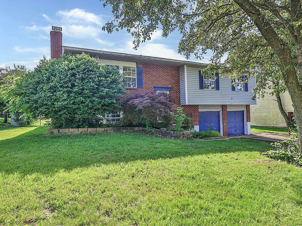 1st image of 28 Hearthstone Ct