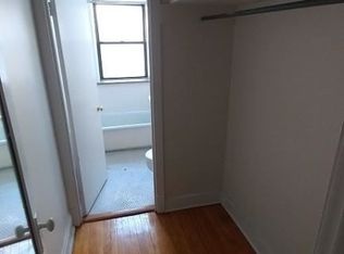 4023 W Melrose St APT 3S, Chicago, IL 60641